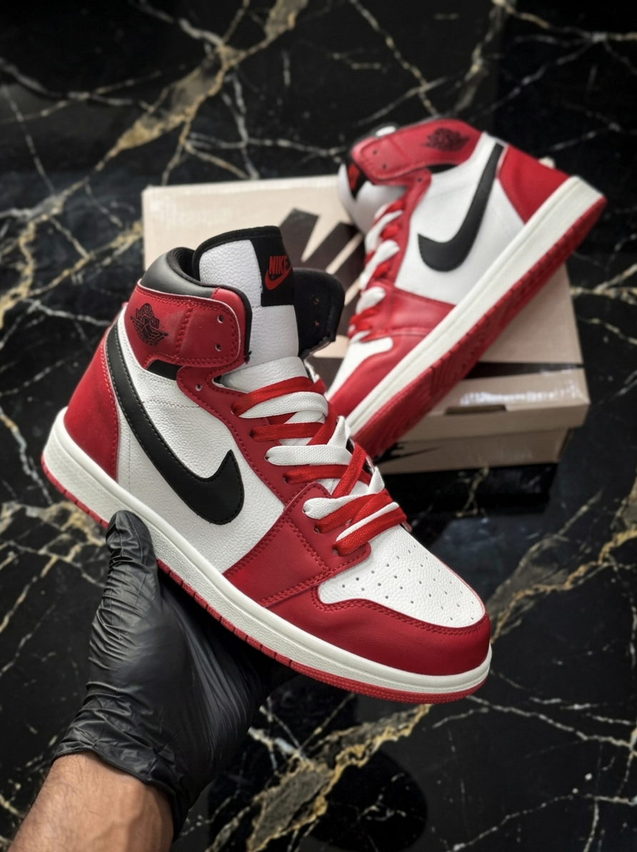 Air Jordan Retro 1 High "Chicago Red" – Leather Quality