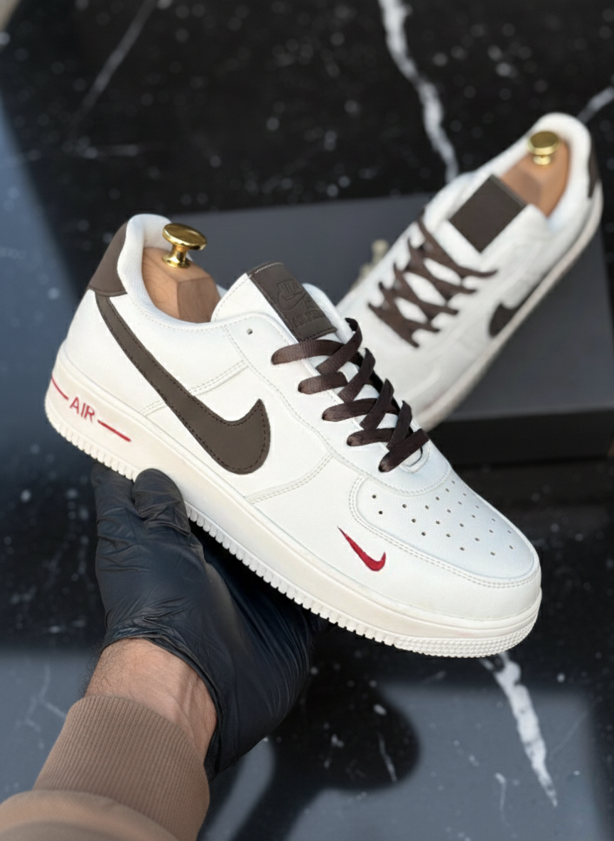 Nike Air Force 1 Low – White / Brown