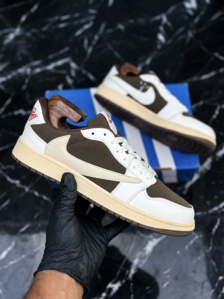 Travis Scott x AJ 1 Low OG  "Reverse Mocha"