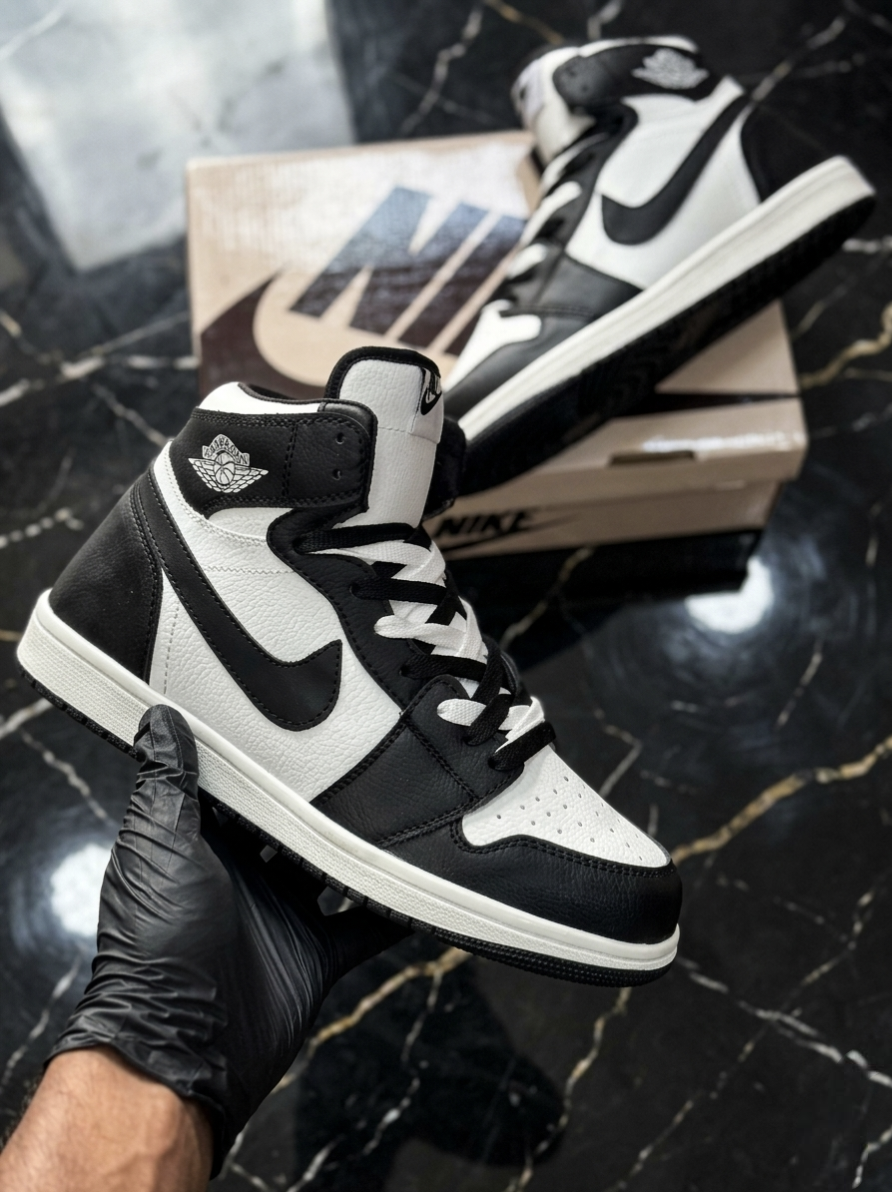 Air Jordan Retro 1 Panda - Leather Quality